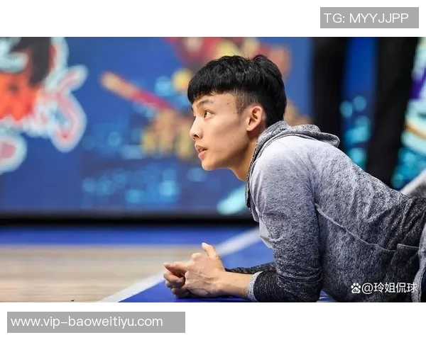 五虎齐聚篮球之巅周鹏胡明轩赵睿徐杰任骏飞共同登封面展现青春风采 五虎齐聚篮球之巅周鹏胡明轩赵睿徐杰任骏飞共同登封面展现青春风采