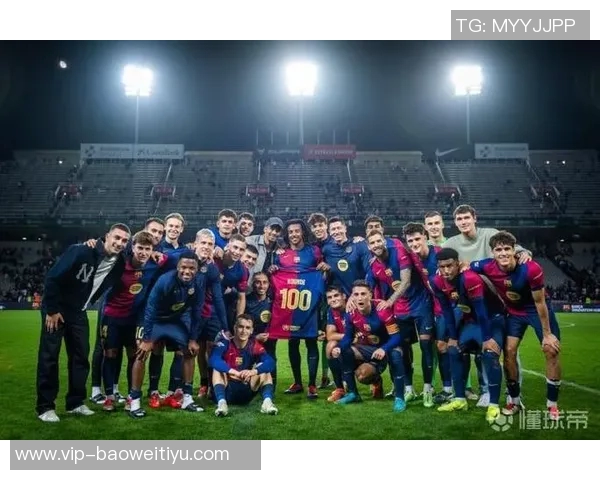 亚马尔与拉菲尼亚齐聚巴萨合练期待共同出战毕尔巴鄂挑战 亚马尔与拉菲尼亚齐聚巴萨合练期待共同出战毕尔巴鄂挑战