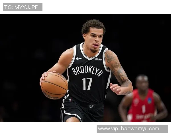 克拉克斯顿上半场表现惊艳7投5中砍下11分8篮板外线命中率完美 克拉克斯顿上半场表现惊艳7投5中砍下11分8篮板外线命中率完美